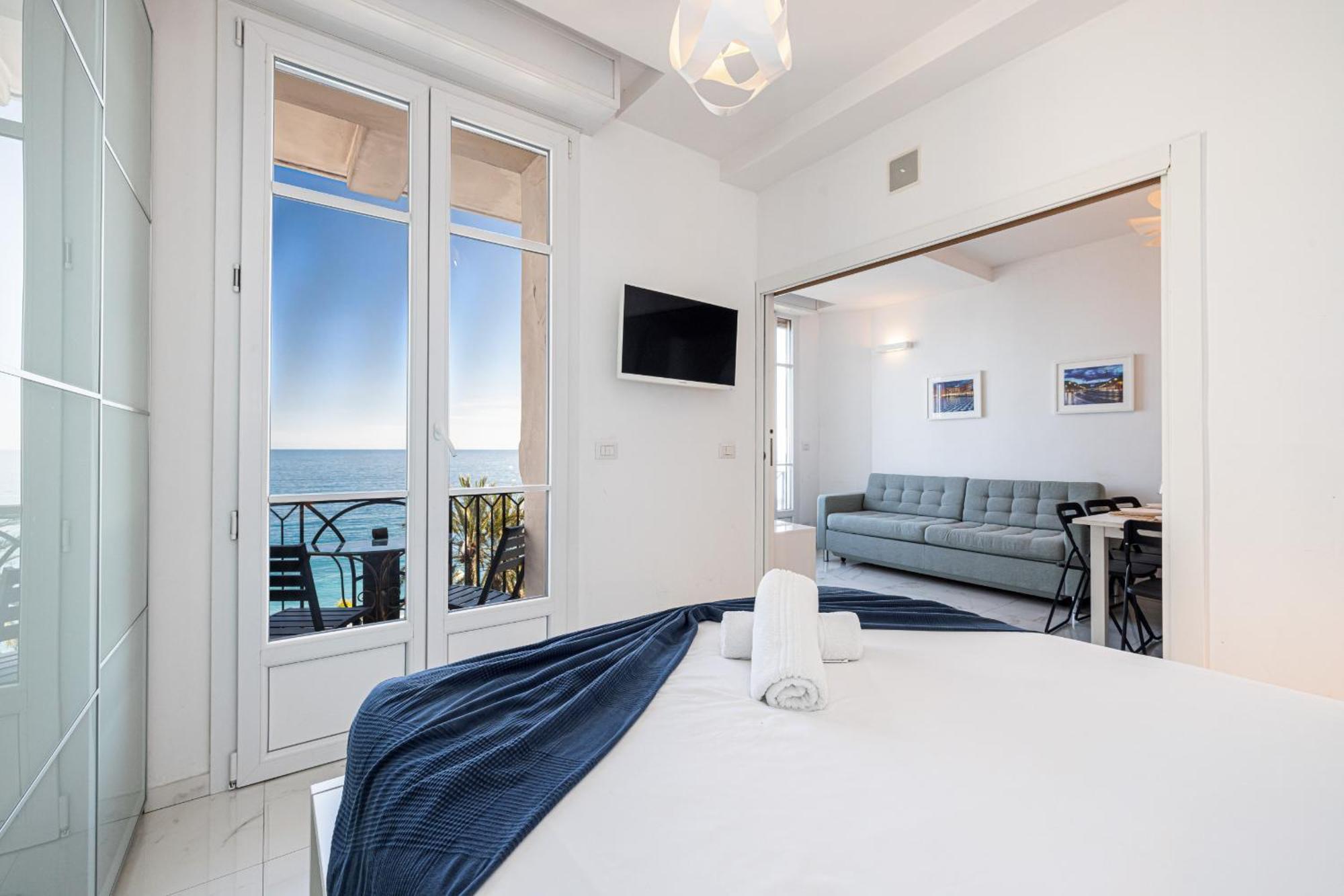 Sea View - 2 Bdr Promenade Des Anglais Ніцца Екстер'єр фото