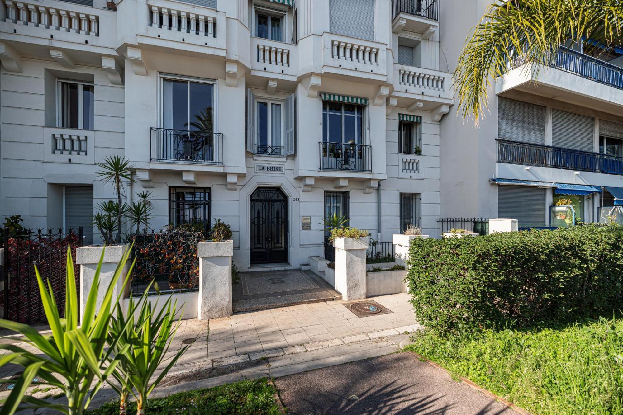 Sea View - 2 Bdr Promenade Des Anglais Ніцца Екстер'єр фото